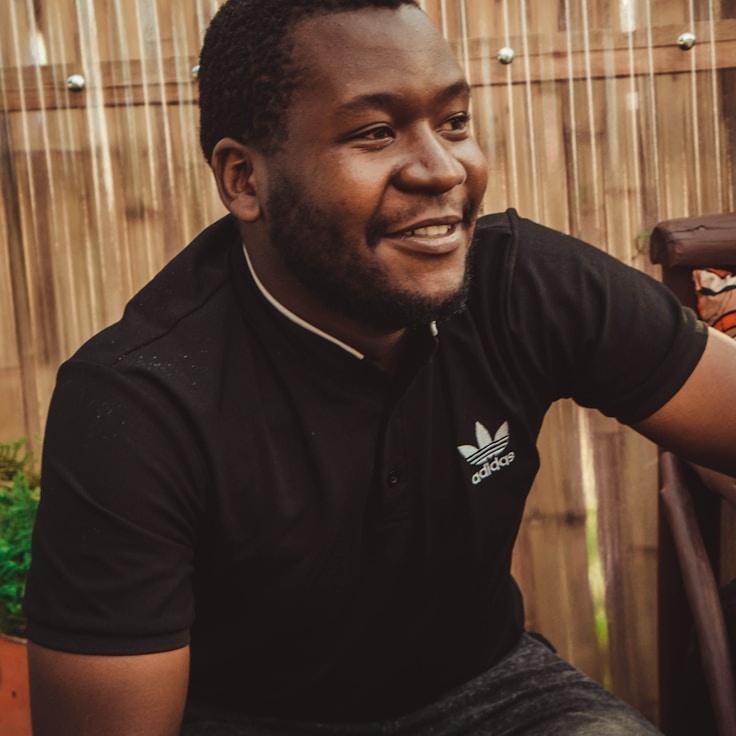 A representative discussing corporate gifting strategy with clients